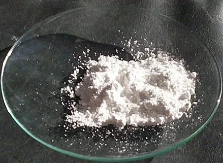Et mye brukt tilsetningsstoff i en rekke matvarer, godteri, medisiner, tannkrem, solkrem, maling… FOTO Wikipedia