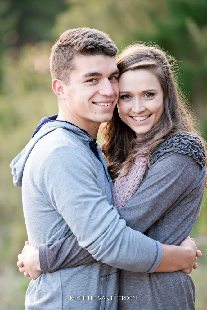 19 Sweet and loving couple photos.jpg