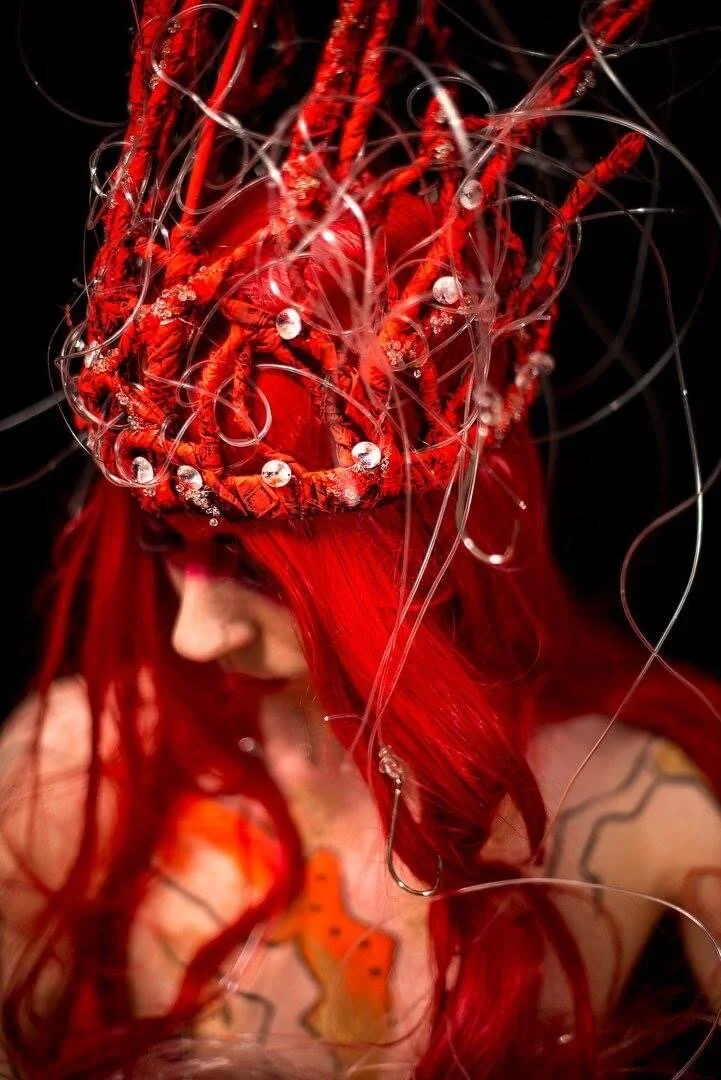 Artemis Behavin detail by Lisa Zagone