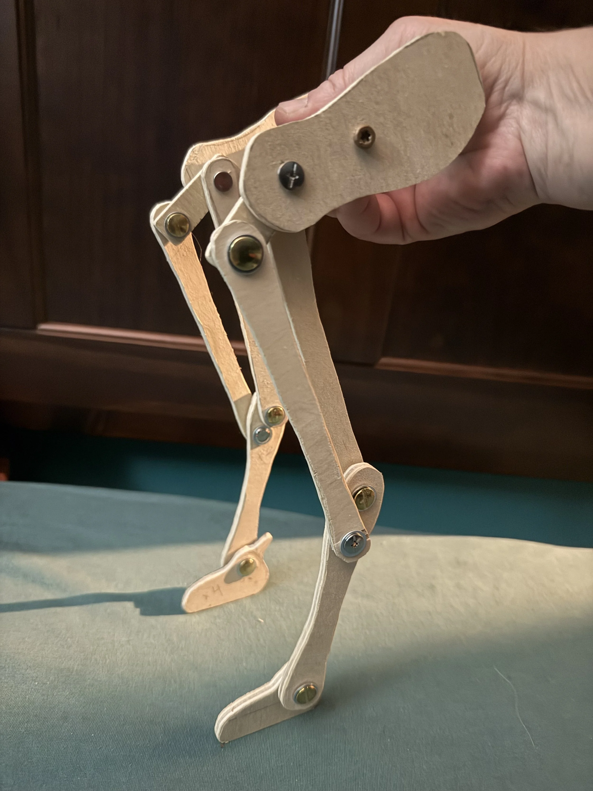 Cat Puppet leg mechanics