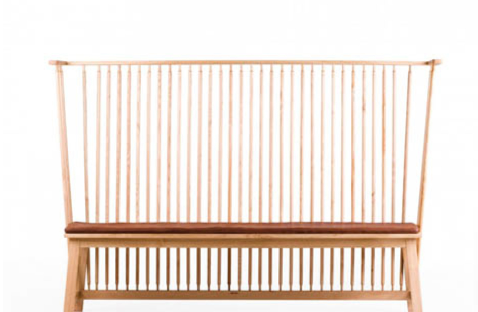 StudioIsle Settle Bench for De La Espada