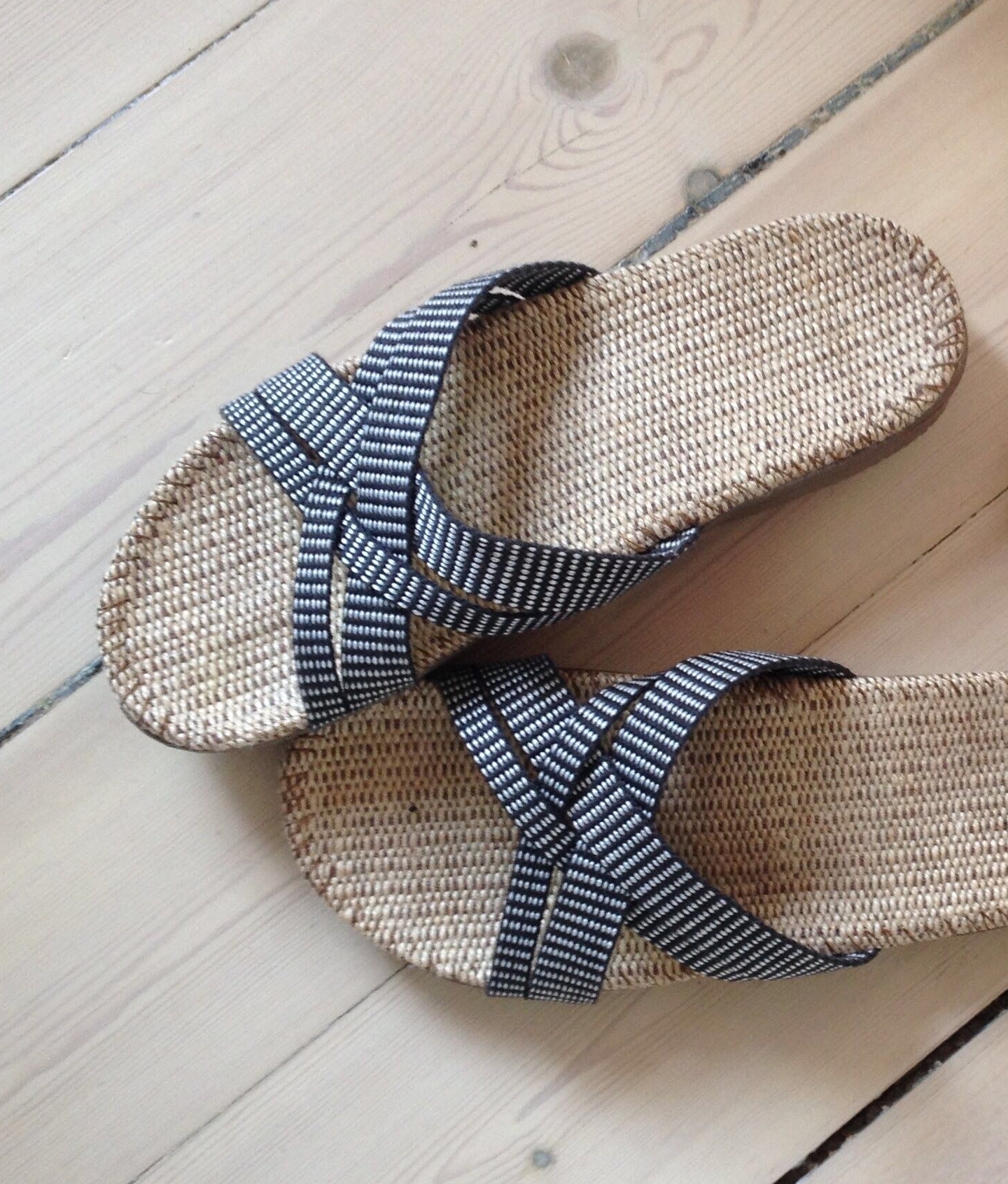 Shangies_014_Black_Stripes.jpg
