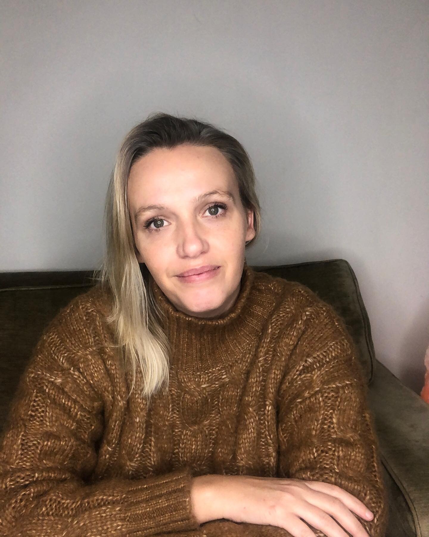 How are those lockdown feels? I&rsquo;ve spent the day being interviewed by @iamellesteele for her Star Gazers online community. We chatted about self-worth and my personal story. I&rsquo;ve also served clients via Zoom. All this whilst camouflaging 