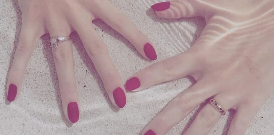 hands croppped 4.jpg
