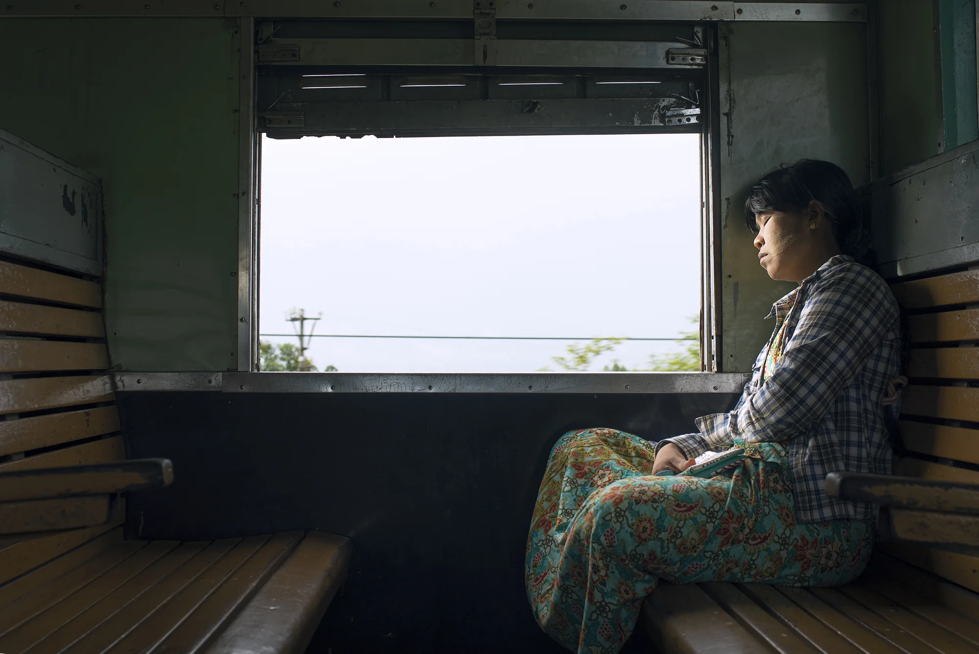 SLEEPING ON THE TRAIN.jpg