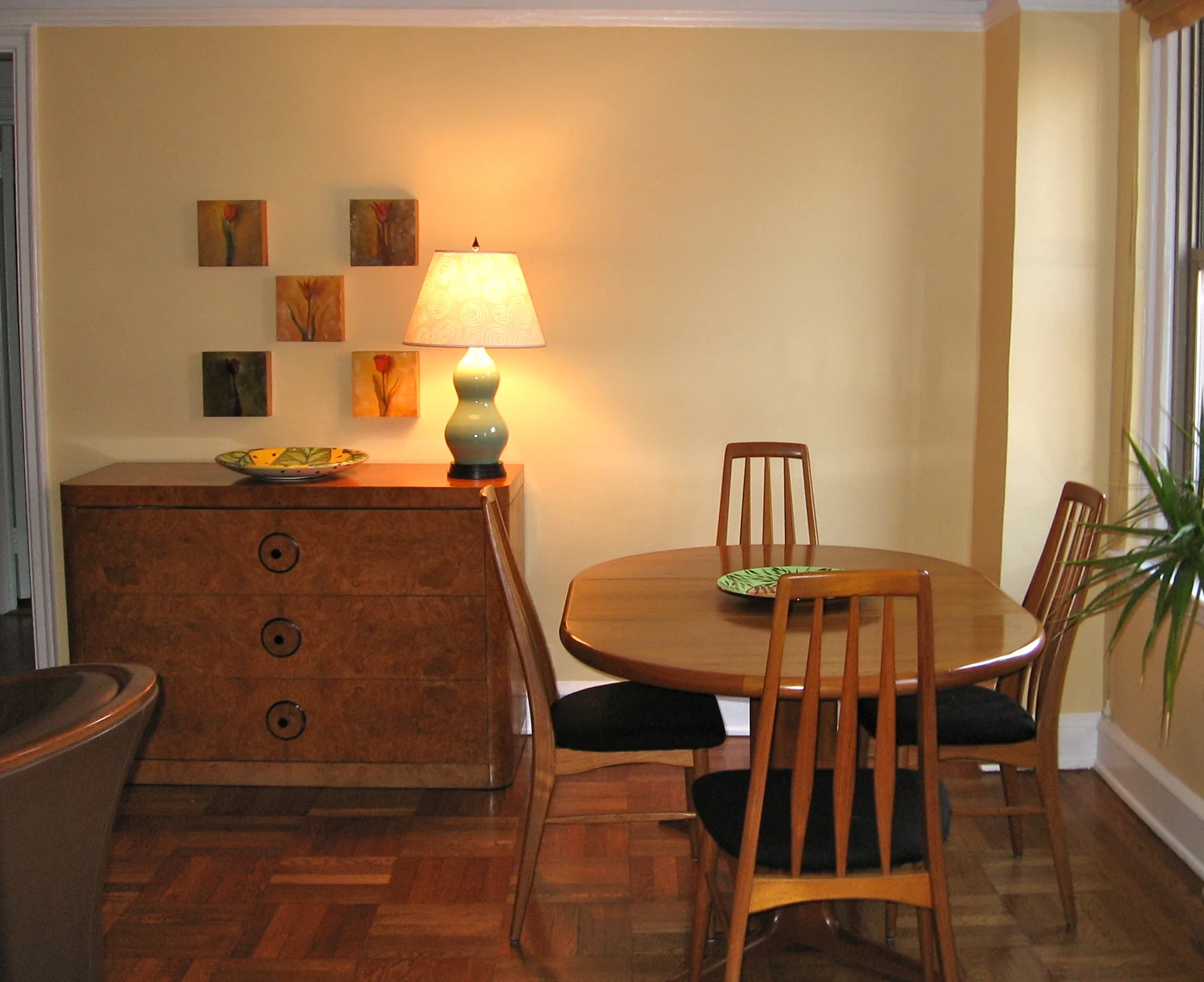  Living Room - New Dining Corner (after) 