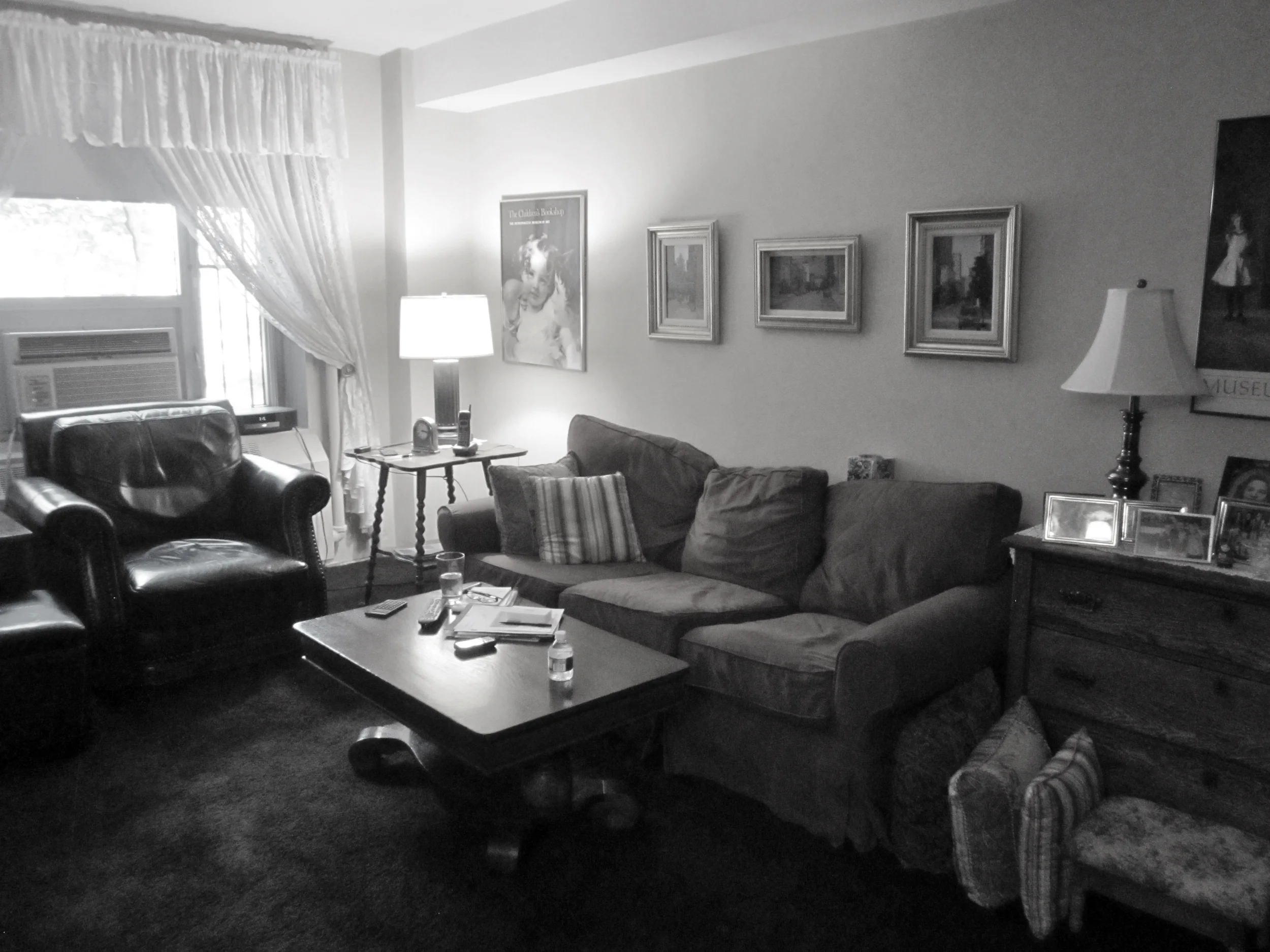  Living Room (before) 