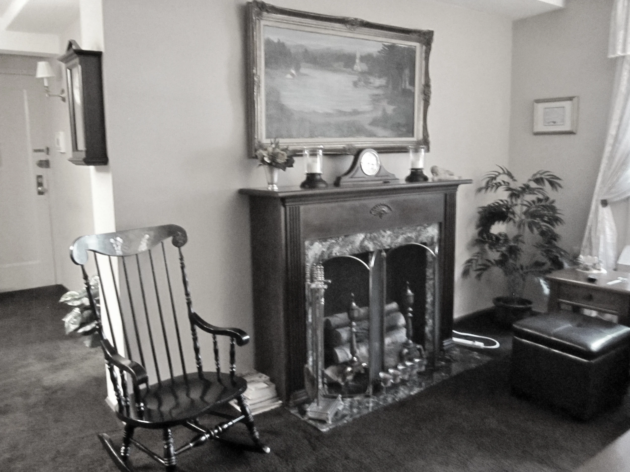  Living Room (before) 