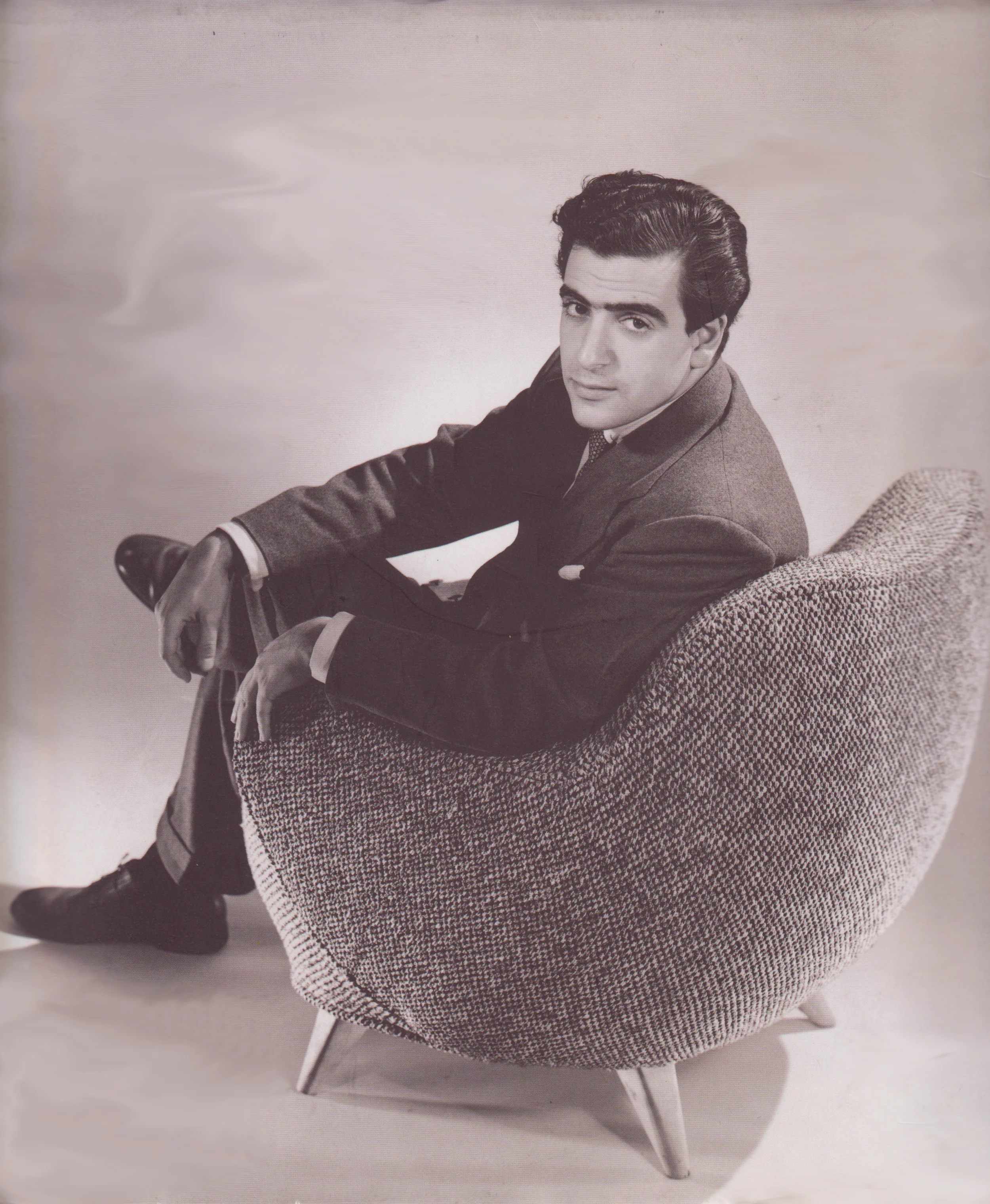 A young and stylish Vladimir Kagan