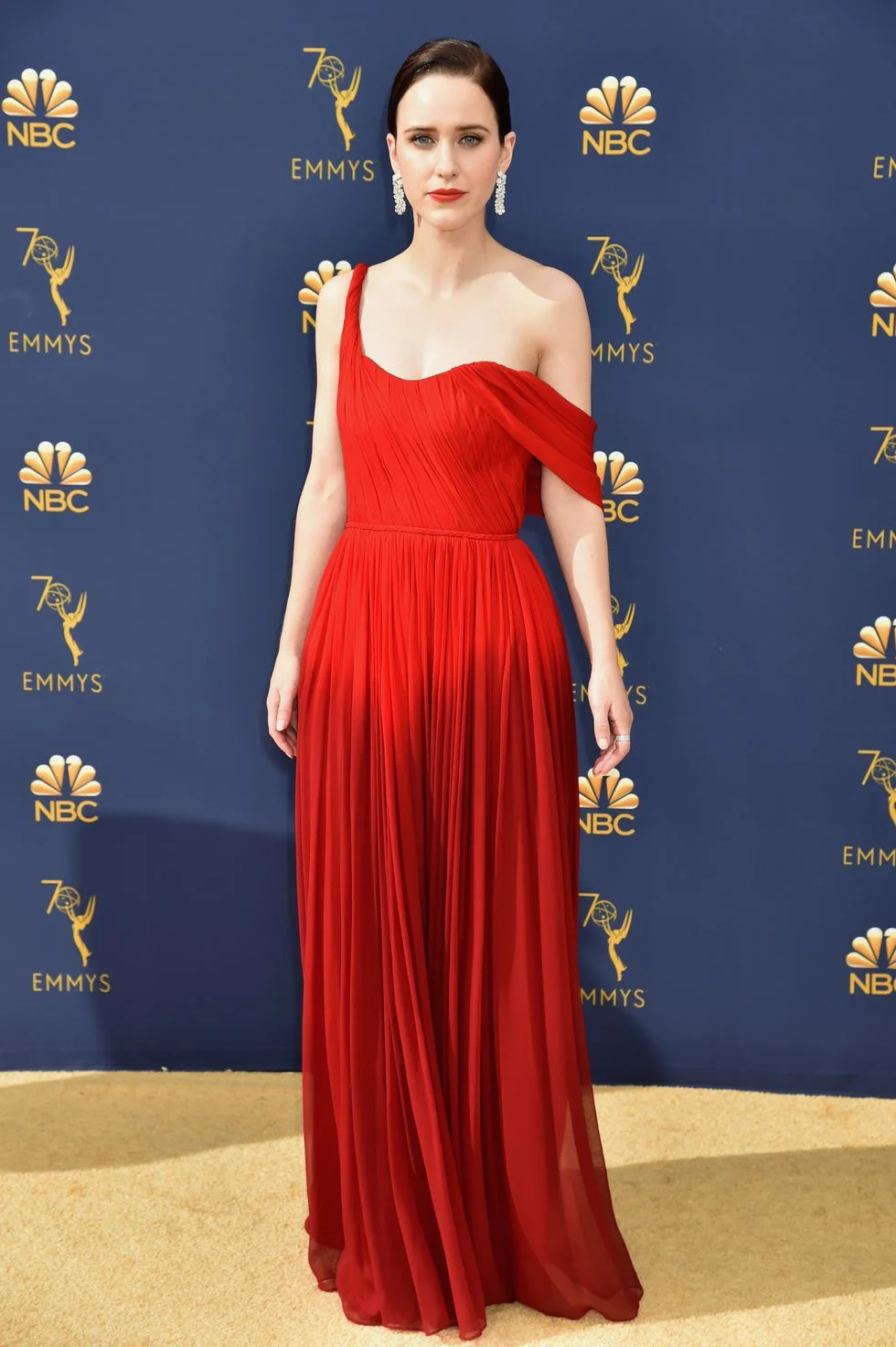 Rachel Brosnahan in Oscar de la Renta