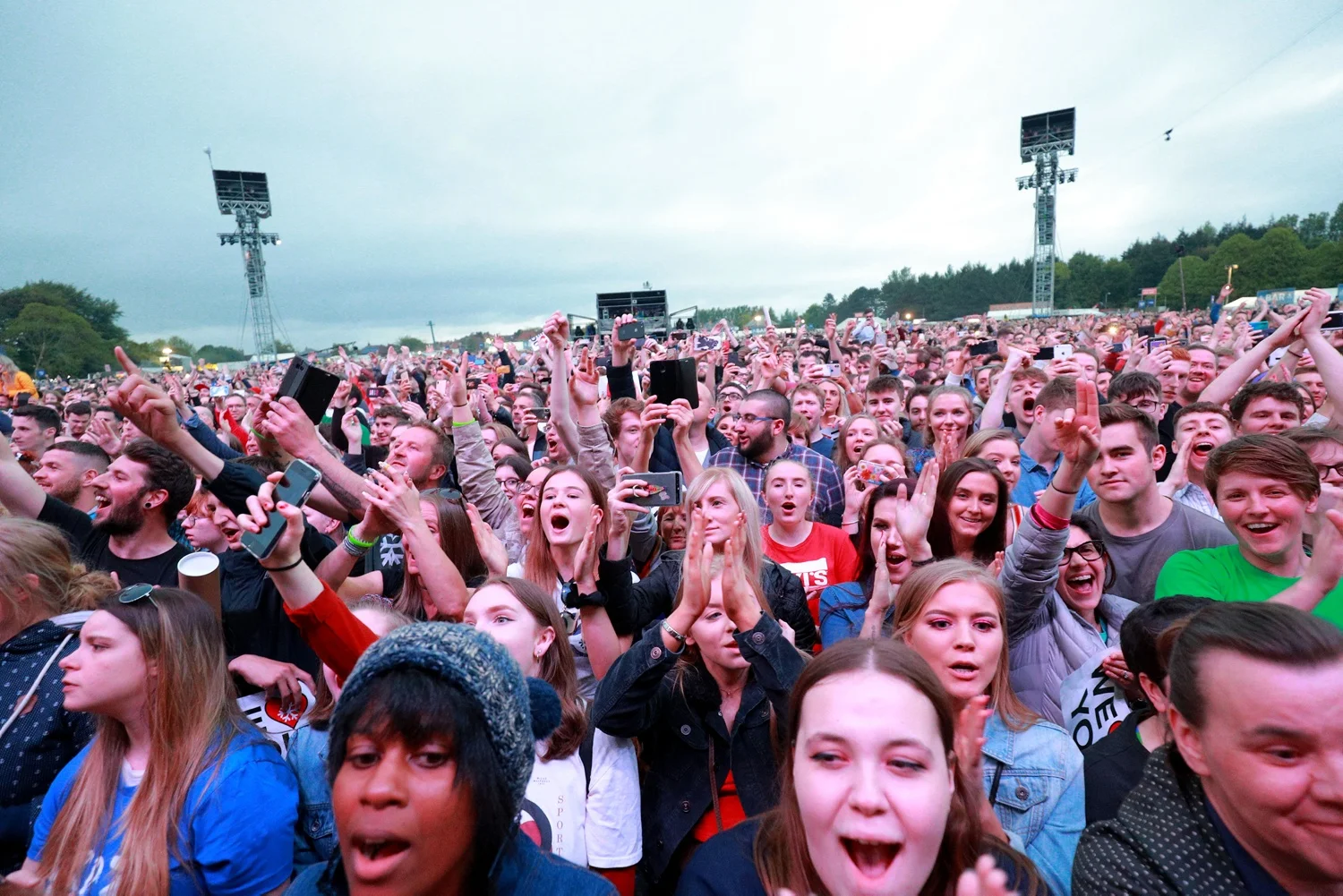 snow_patrol_crowd+-+Bel+Tel+pic.jpg