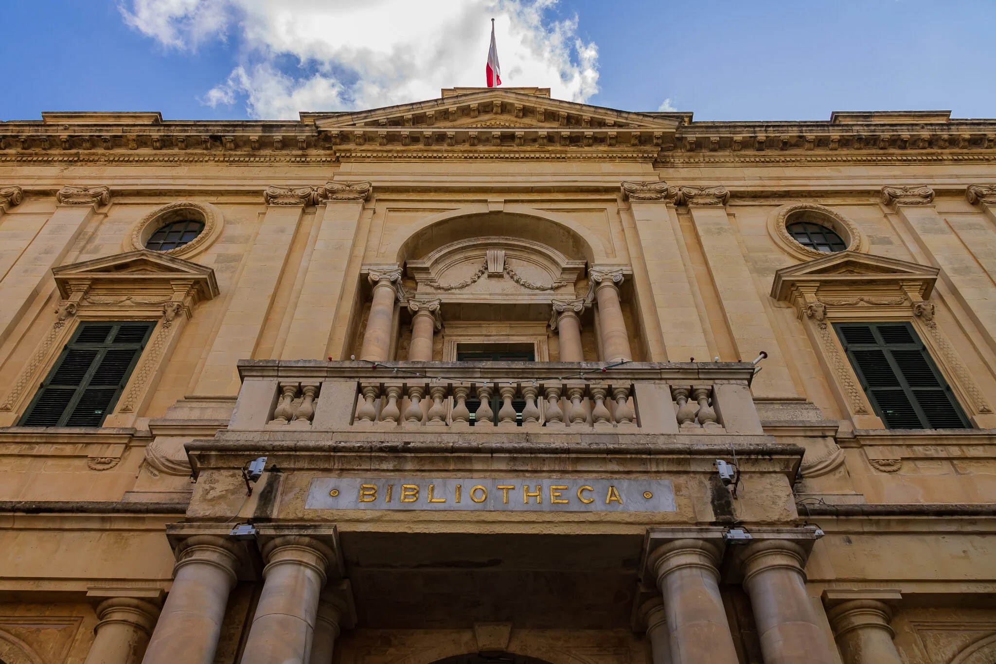  Malta National Library - a reference and research library holds various collections of books, journals, newspapers, manuscripts and maps.  