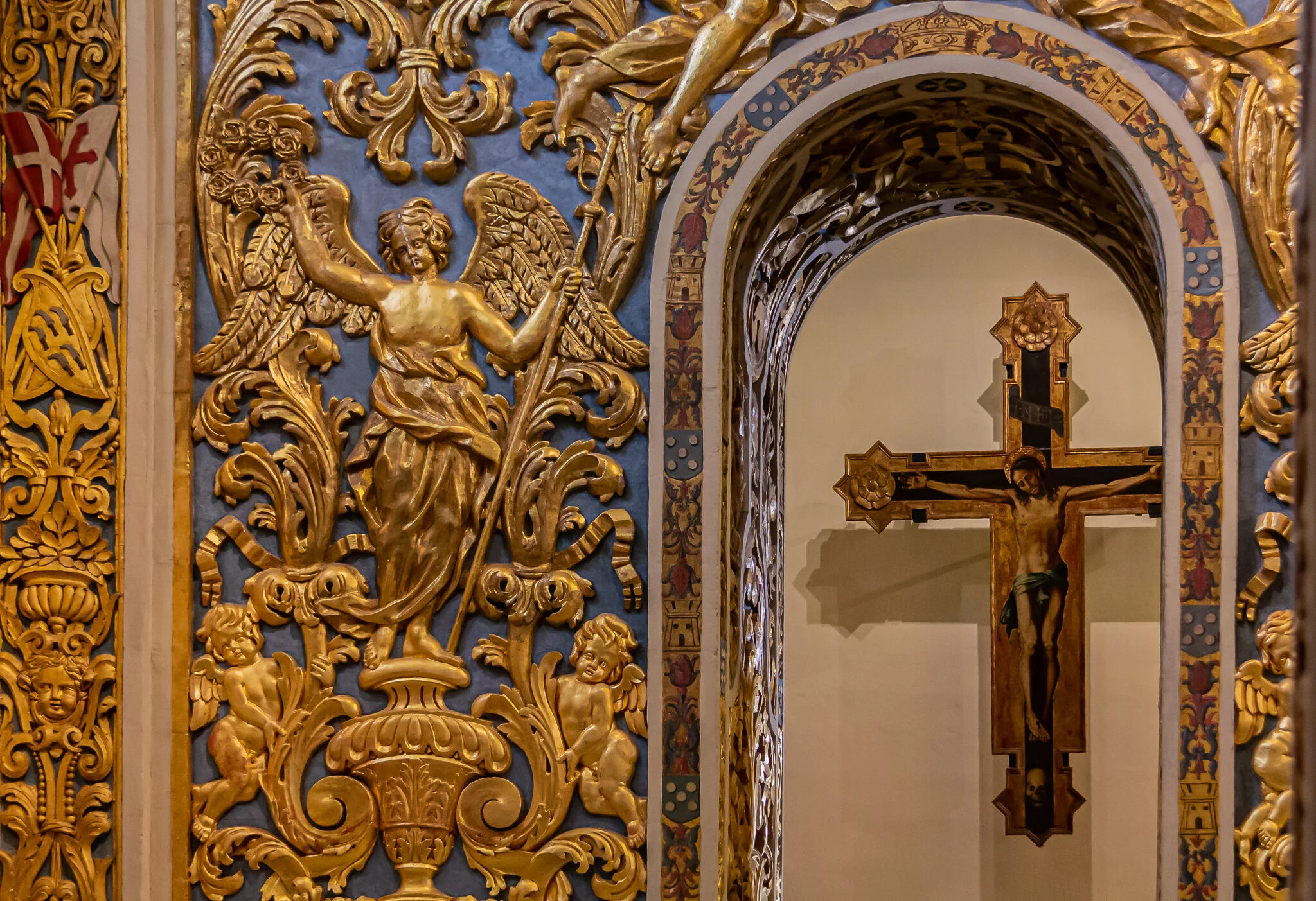  The cathedral contains nine richly decorated chapels on two sides.   The Beheading of Saint John the Baptist painted in 1608 by Caravaggio is the most famous work in the church, considered one of Caravaggios masterpieces. 