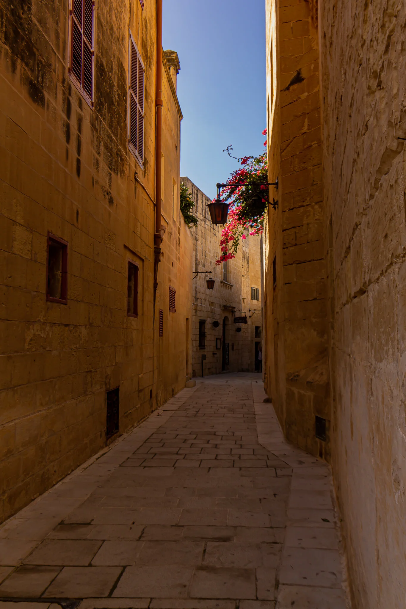  Mdina, also called the Silent City, is surrounded by fortified walls and sits on top of one of the highest hills of Malta.   