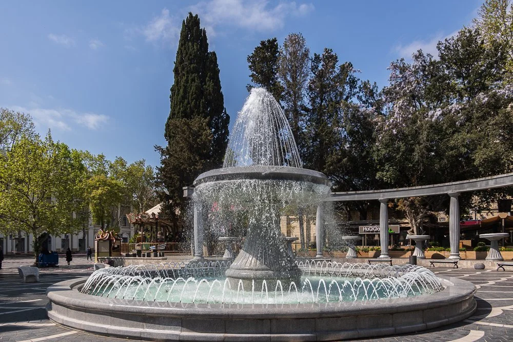  Fountain Square is home to numerous shops, restaurants, cafes, bars and fountains! 