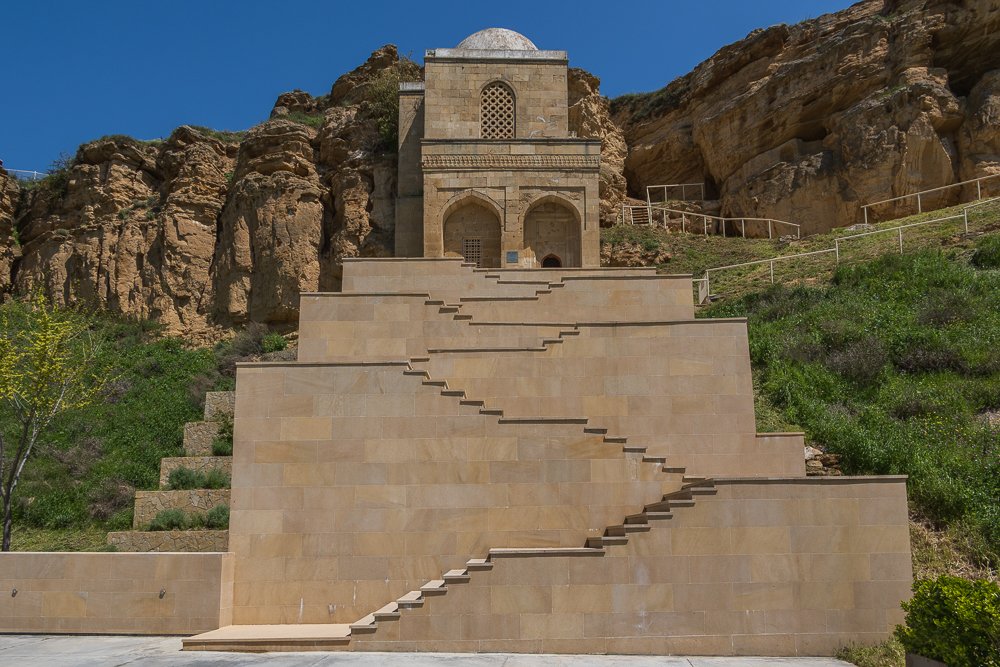   Diri Baba Mausoleum  Built in 1402 by order of Shirvanshah Ibrahim. A Sufi sheikh known as Baba spent his final days here in seclusion, reciting sacred verses. When he died, his disciples believed for several days he was still in prayer. They named