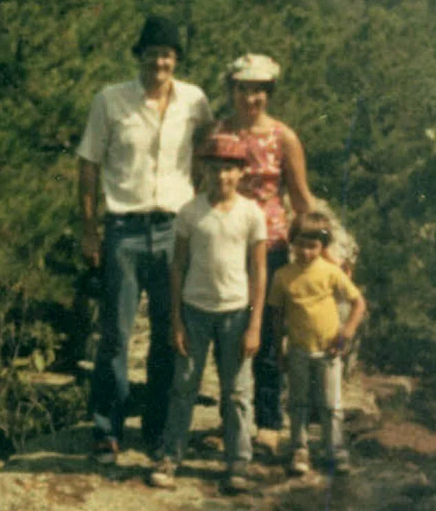 1977 cadron mountain picture.JPG