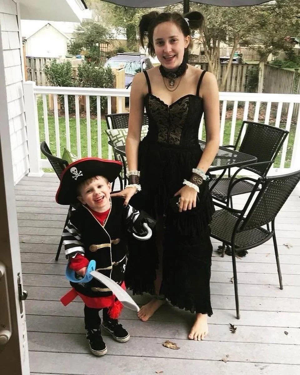 My little love bugs ❤️ @vivian.upchurch