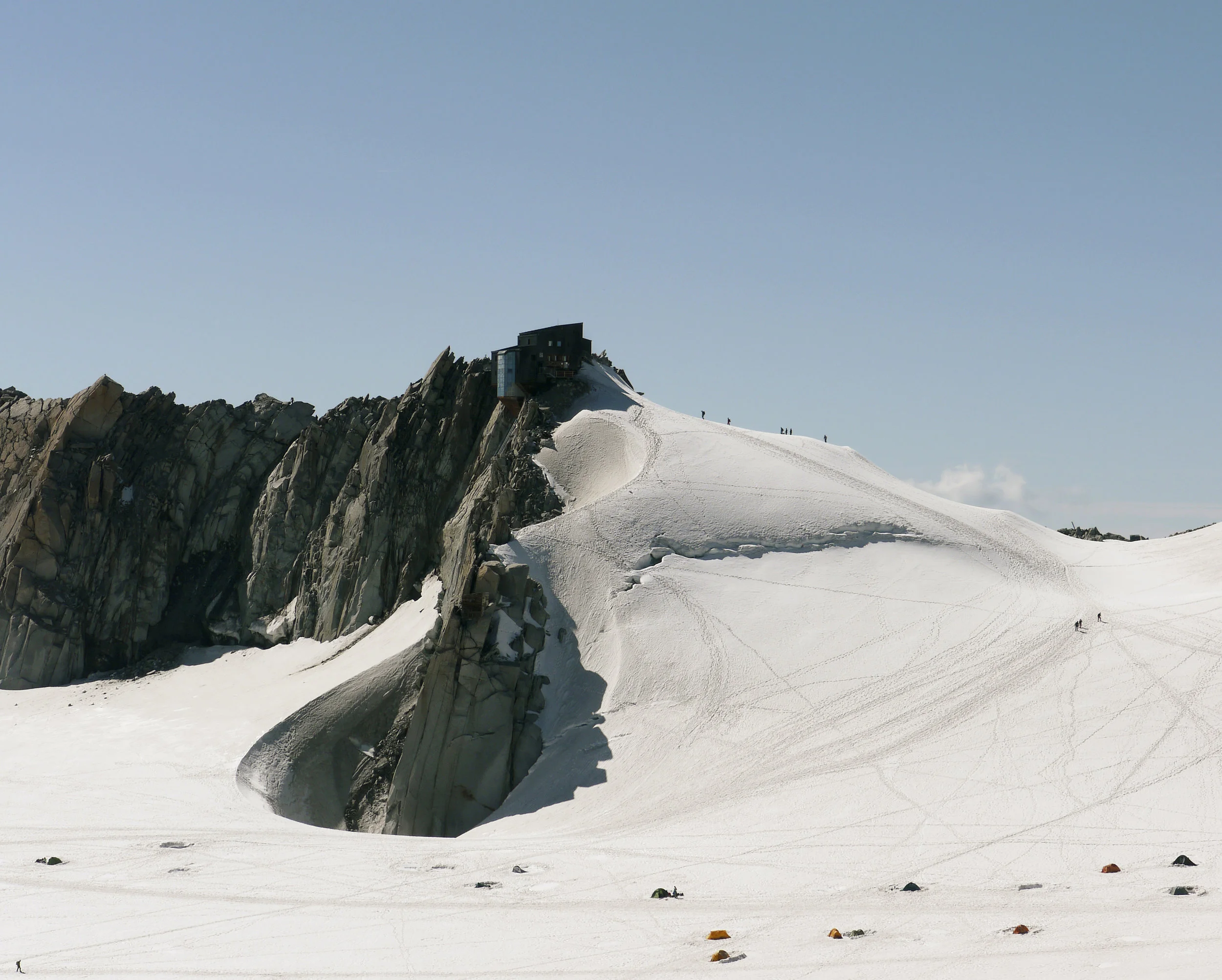 Cryosphere_Chamonix_Tents.jpg