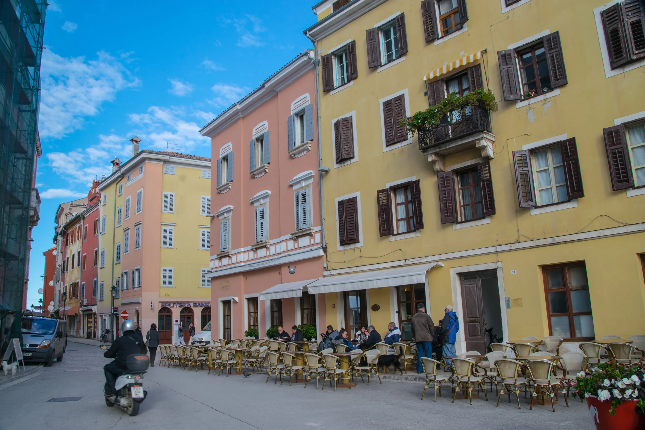 one of Rovinj's many public spaces filled with café-goers