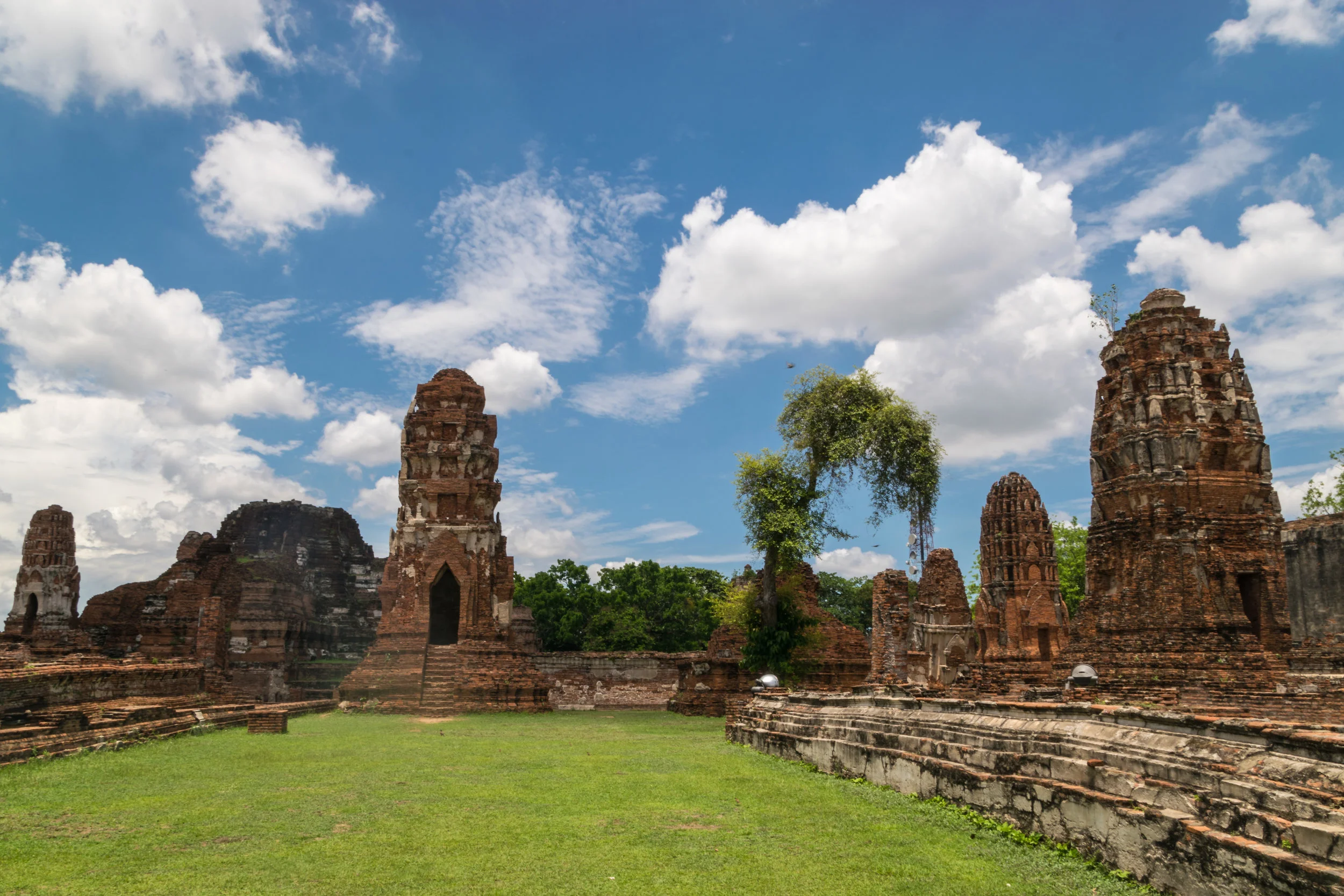Ayutthaya_Wat Mahathat-5.jpg