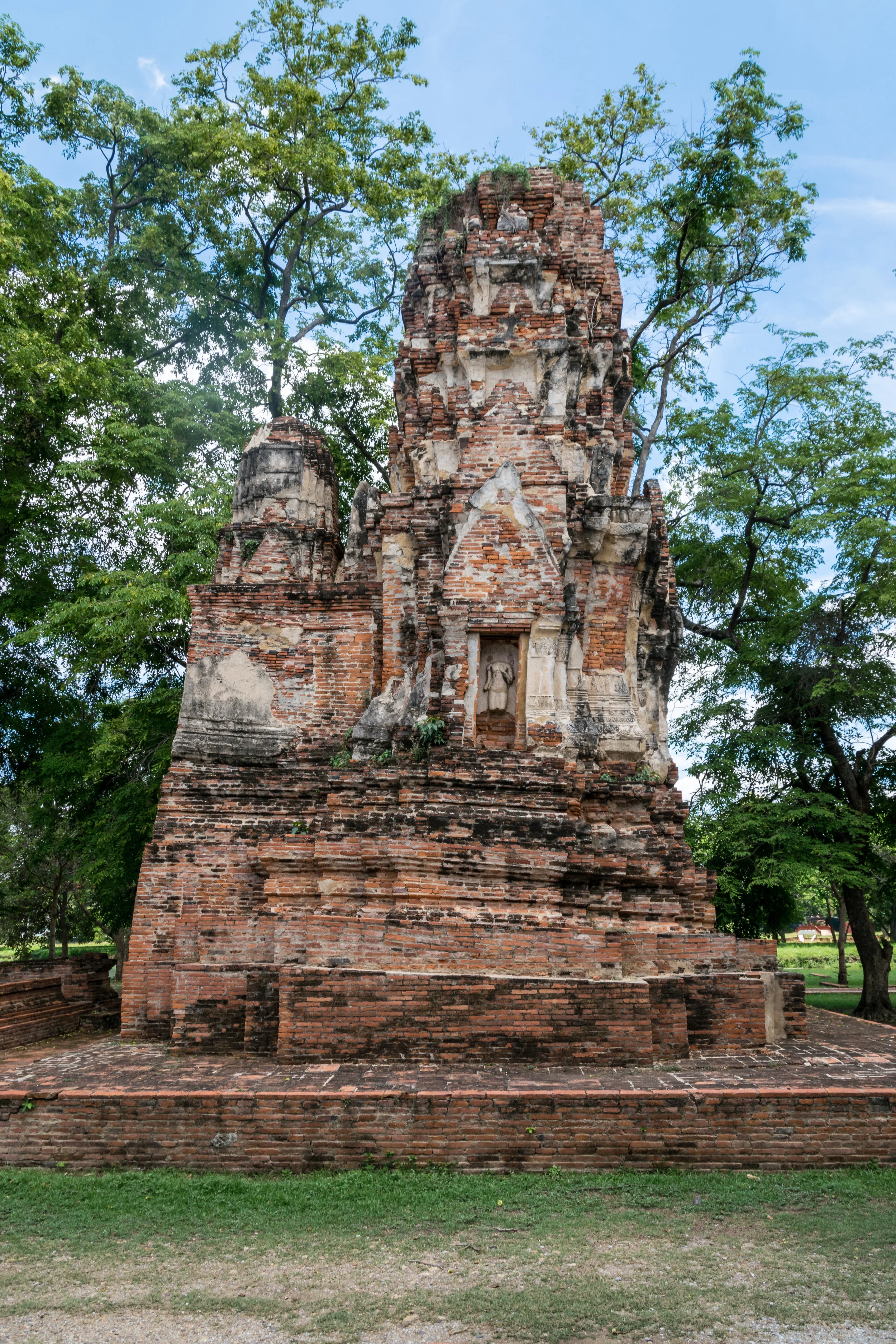 Ayutthaya_Wat Mahathat-4.jpg