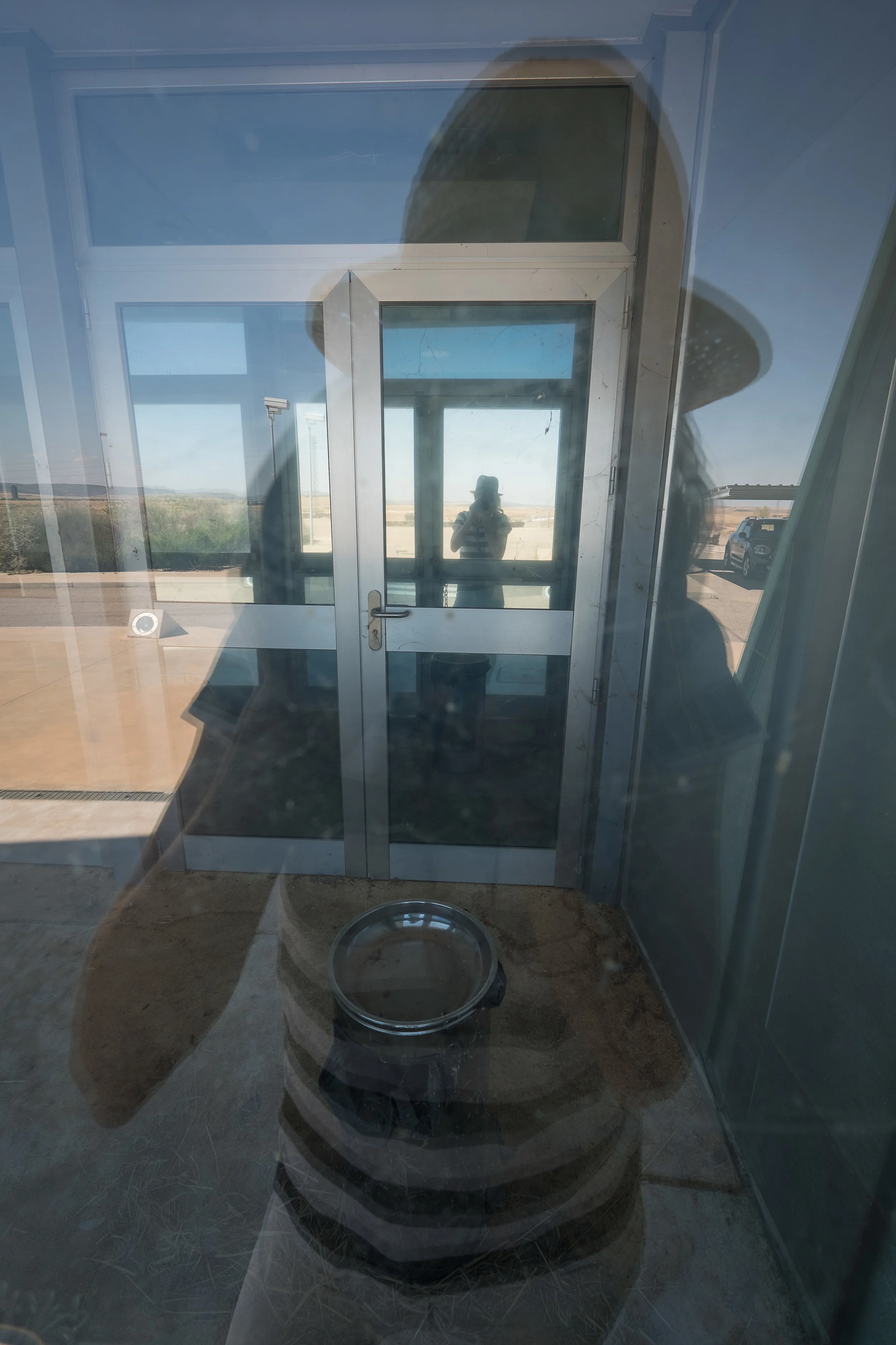 nothing to see here: the visitor's center was locked up tight