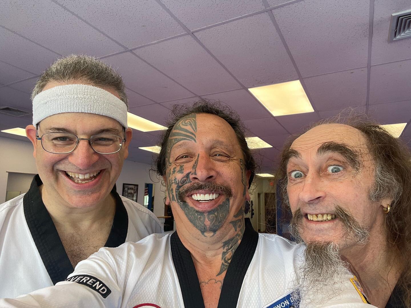 Totally normal Saturday morning class with GM Pelletier! 😆👊

UTKD.org. #tkd #taekwondo #martialarts #pelhamnh #dracutma #utkd #ukma #ustiu