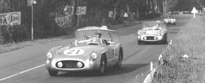 The Neubauer air-brake in action, Le Mans 1955.