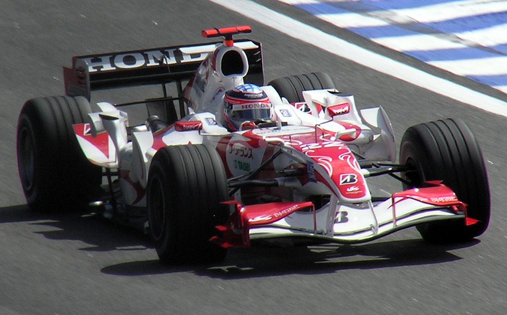 The SA06 replacing the aging SA05 after the French Grand Prix.
