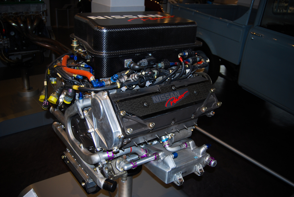 Nissan's ambitious VRH50A flatplane V8.