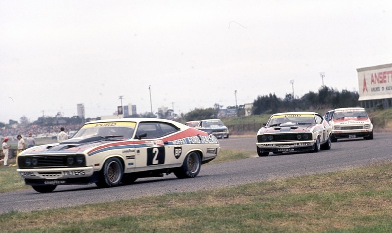 The Falcons sporting the hood scoop that failed to make it to Bathurst, Surfer's Paradise 1977