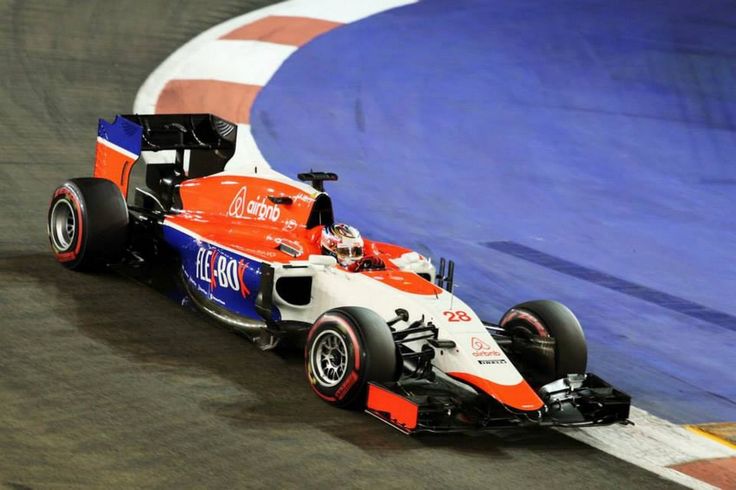Will Stevens driving the MR03B at the 2015 Singapore Grand Prix