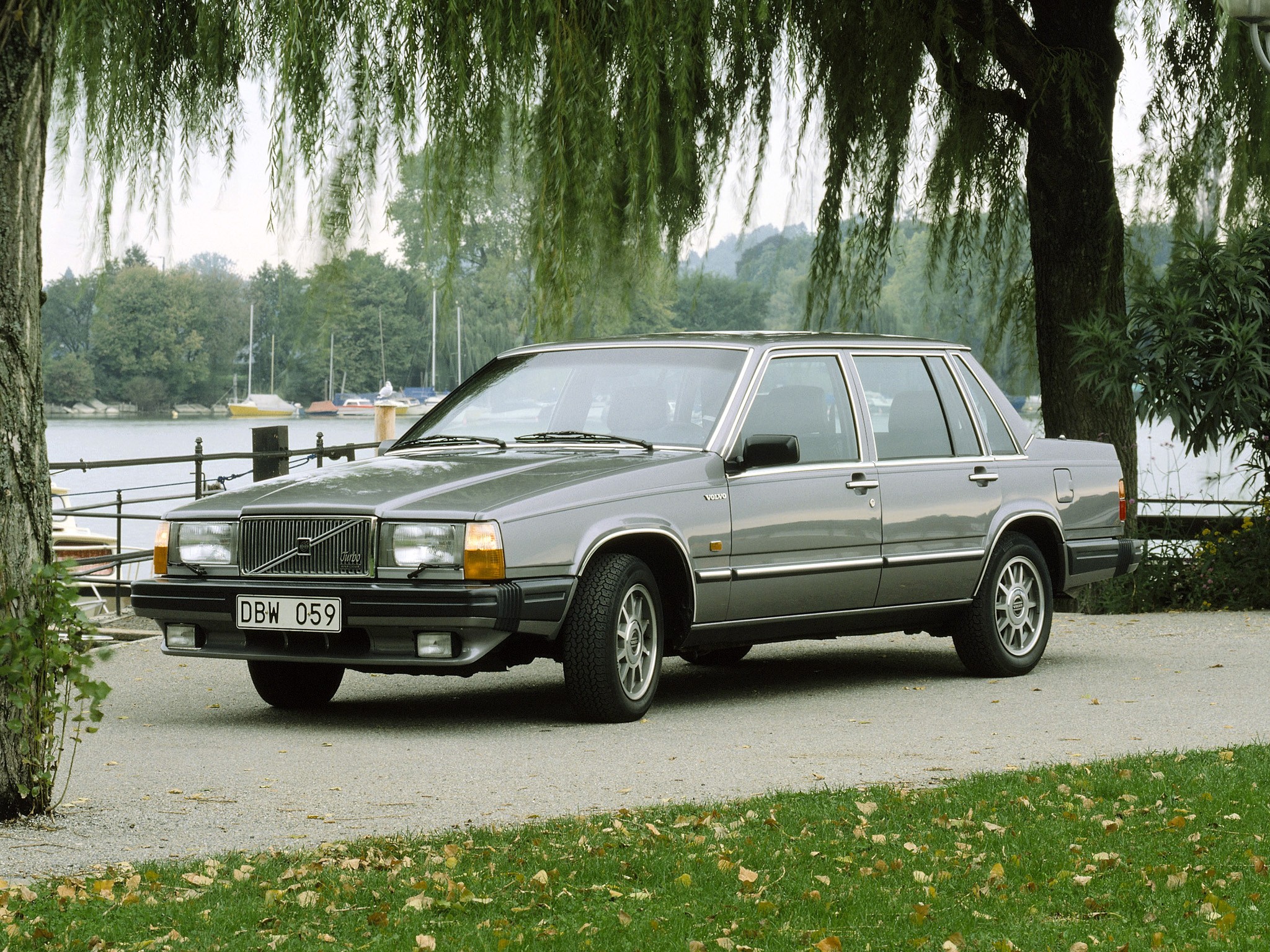 Volvo decided the 760 land-yacht would be their best bet at conquering Group A