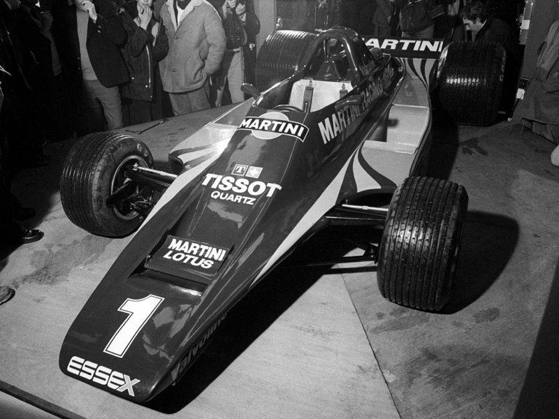 The massive venturi tunnels negated the need for conventional wings.
