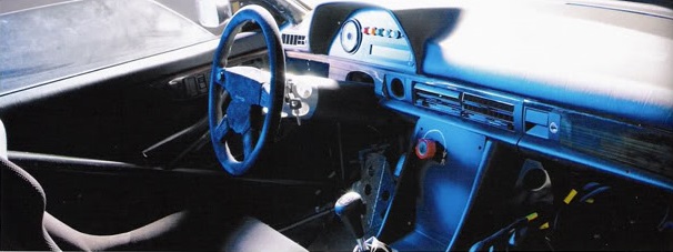 The 500 SEC retained much of its fancy interior.