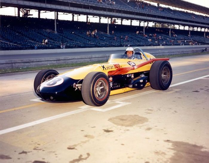 The big Offenhauser roadster had dominated Indycar racing for over 30 years when Lotus-Ford entered the scene. Here is Arnie Knepper in his Kurtis Offenhauser, one of four still running at Indianapolis in 1965.