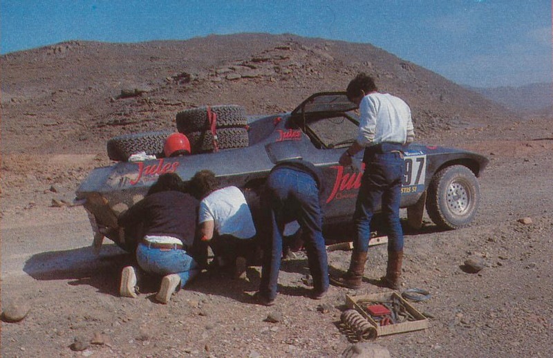 Hasty repairs on the stricken Jules II.