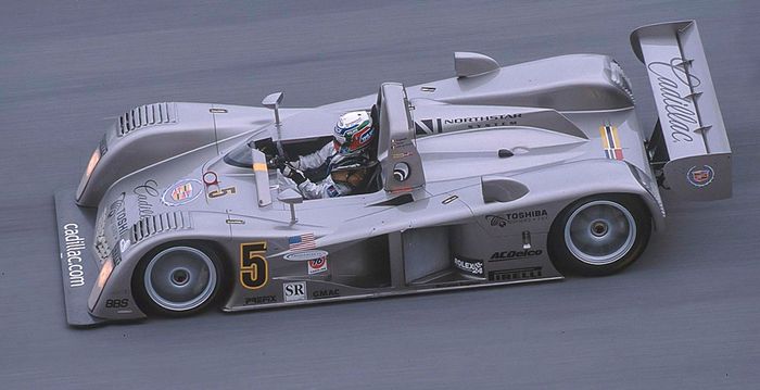 Max Angelelli on the high banking, Daytona 2000.