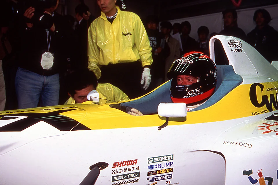 f105_011.jpg