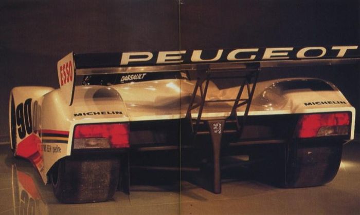 The 905 took styling cues from the company's road cars. The massive venturi tunnels weren't found on the 405 however.