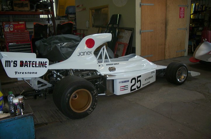 The F101B corrected much of the flaws seen with its predecessor.