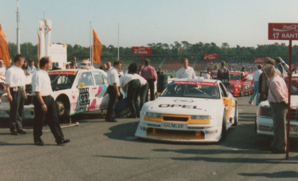 Keke Rosberg lining up on the grid, Hockenheim 1993.
