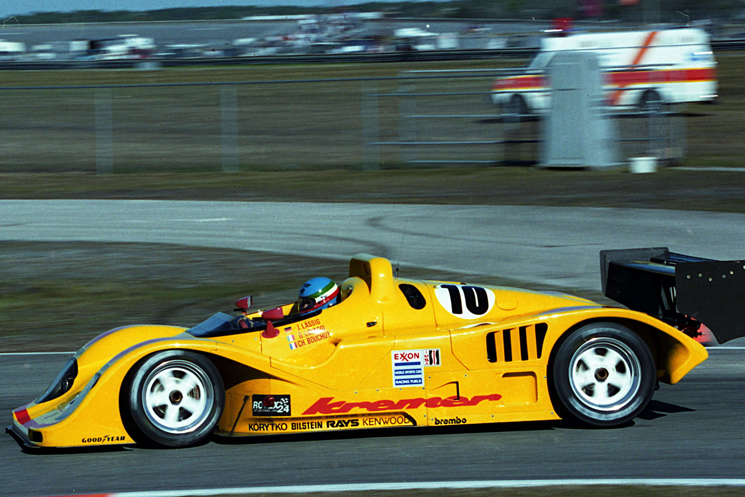 Giovanni Lavaggi on his way to the win, Daytona 1995.