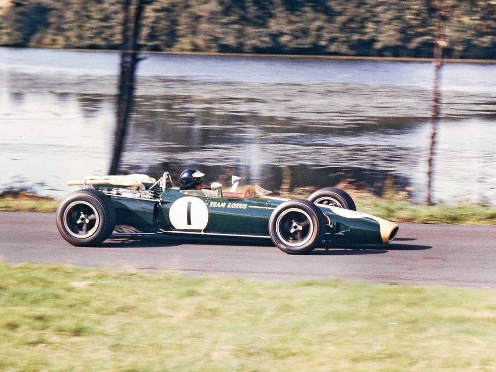 Jim Clark at the International Gold Cup, Oulton Park 1966.