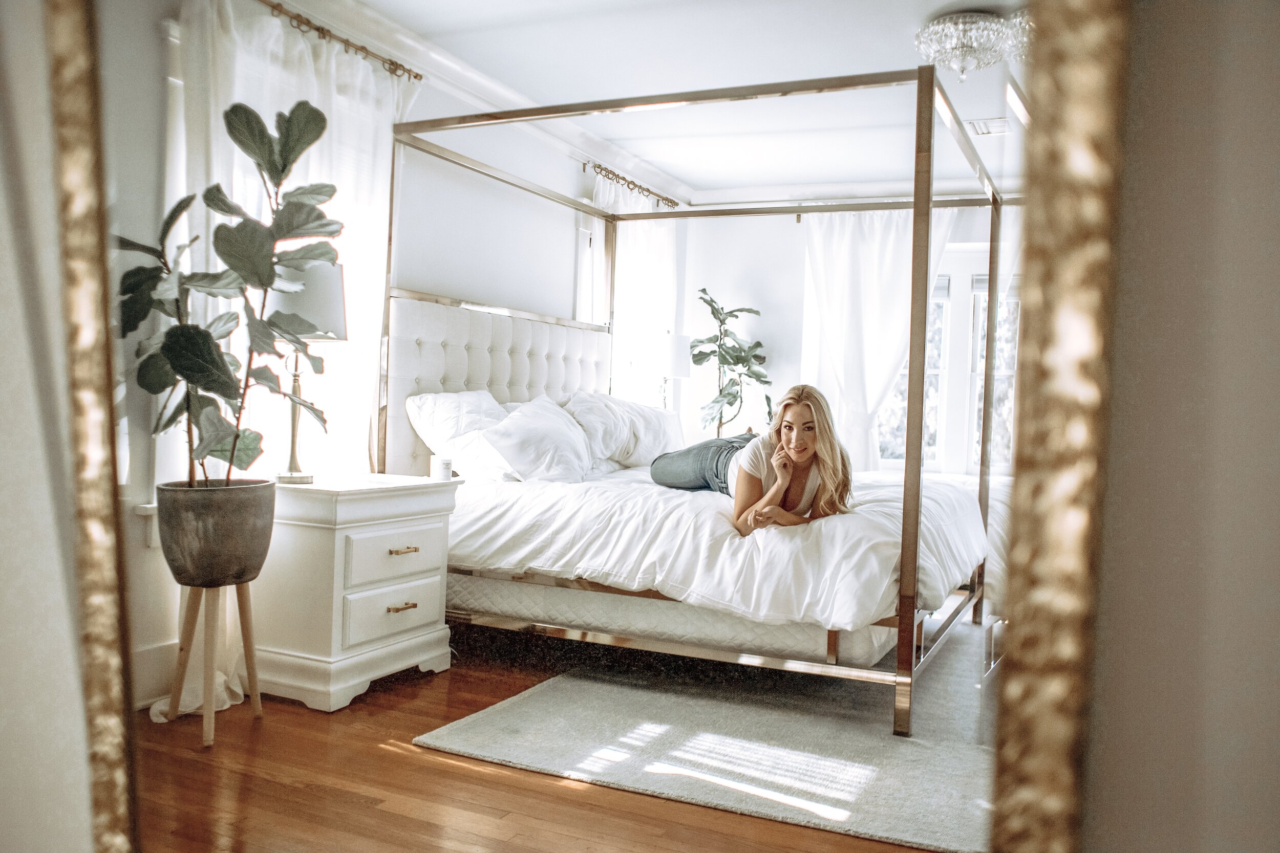 theblondeseyeview-11-18-2019-02-08-22DF84DF-59F0-4F19-A634-B52C17AF2BE8.jpeg