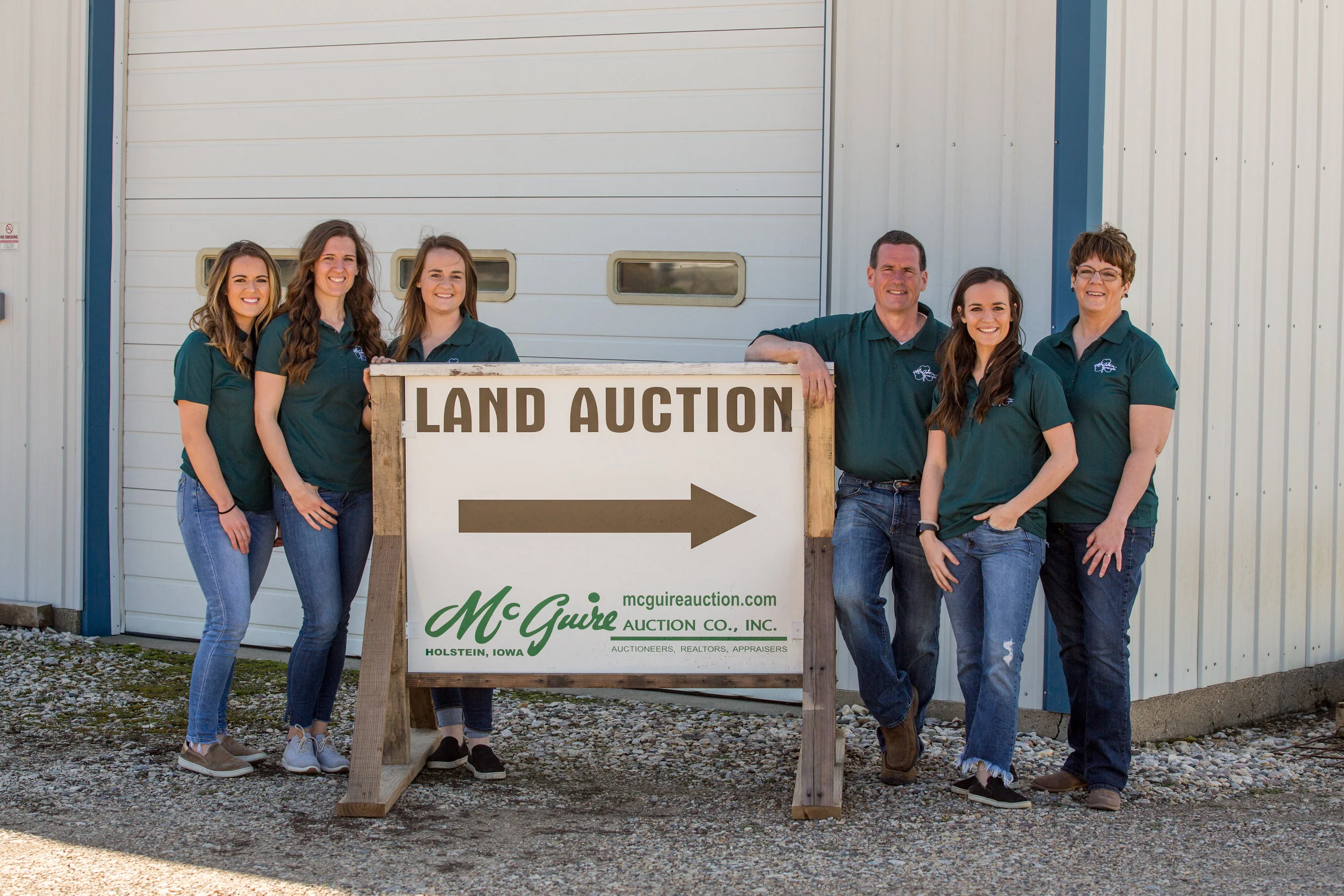 McGuide-Auction_019.jpg
