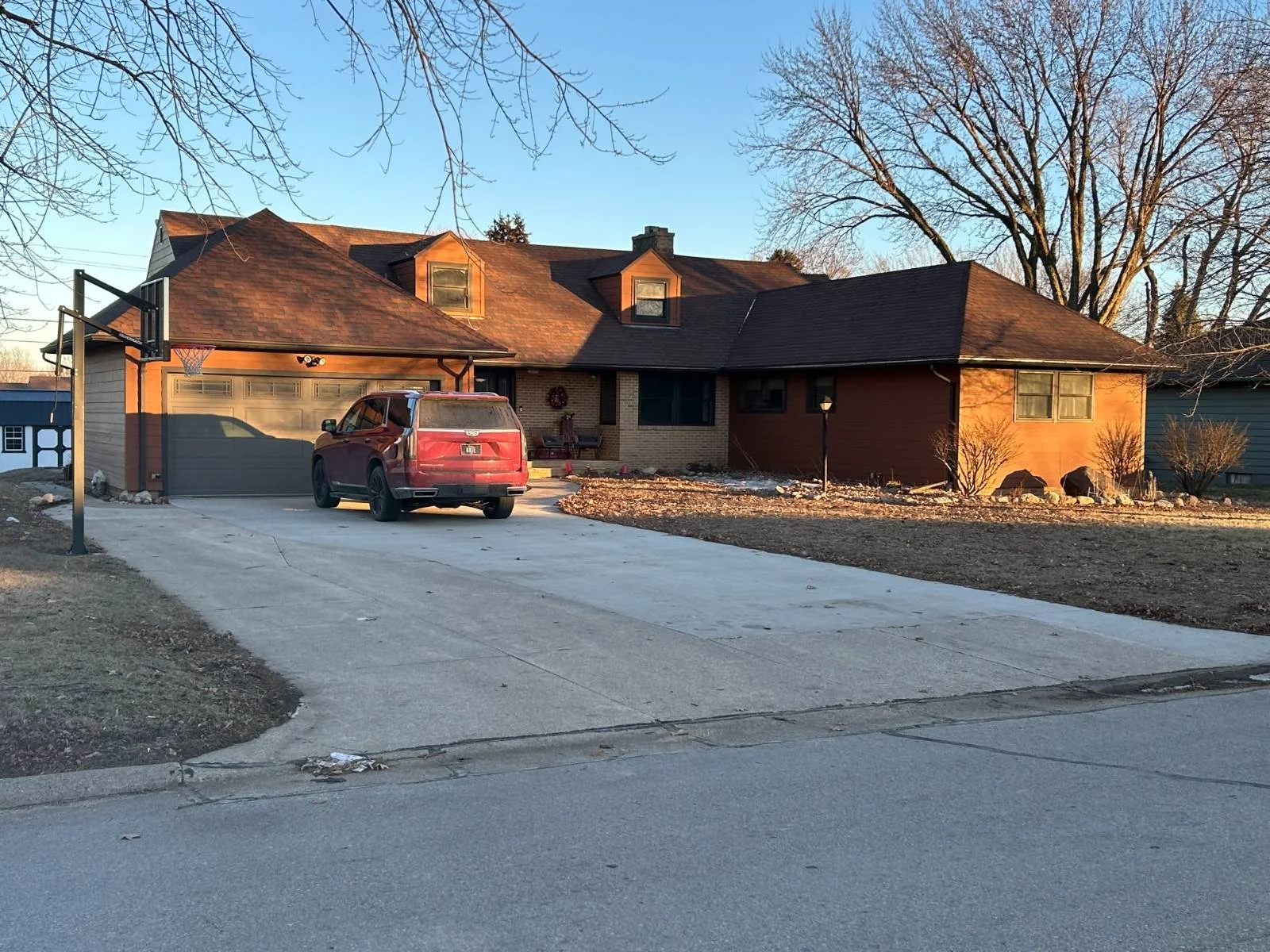 $284,500 - 708 Kiel St., Holstein, IA 51025