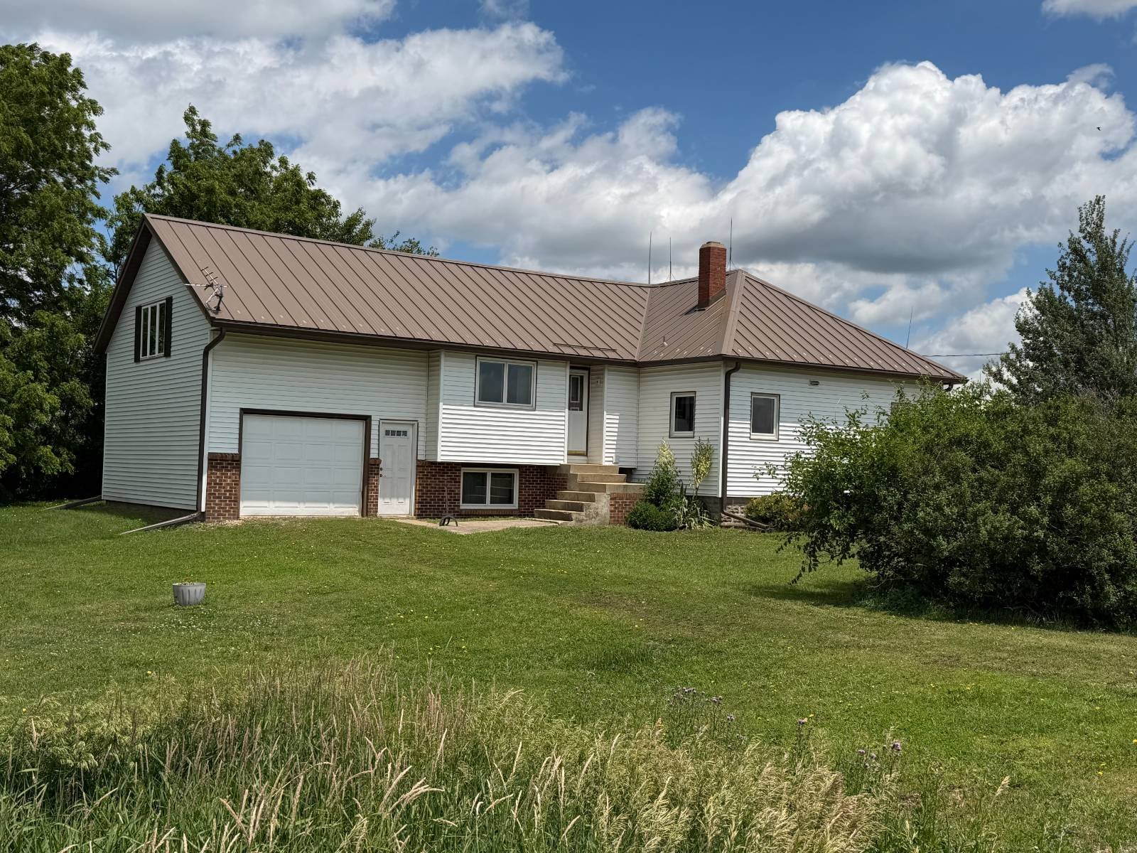 $285,000 - 1509 190th, Schaller, IA 51053