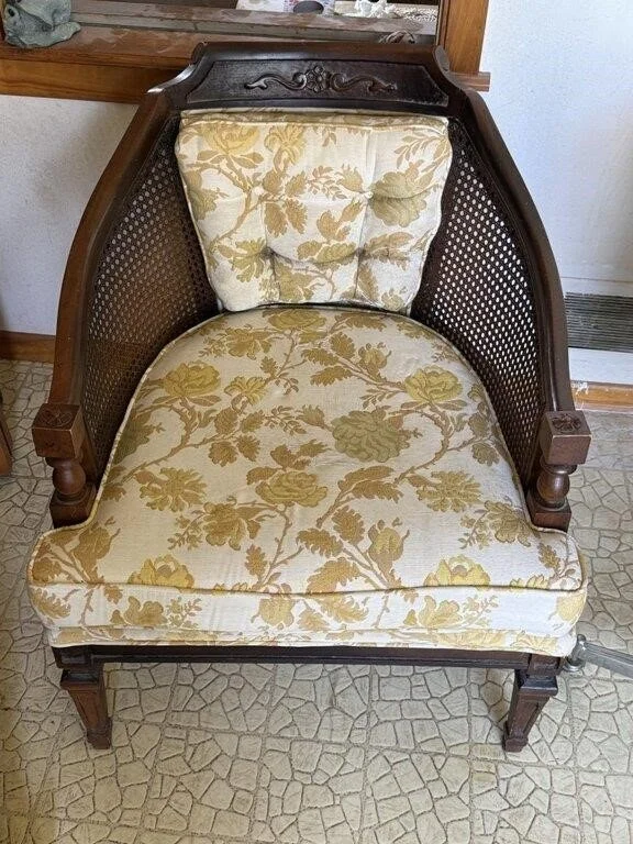 8/28 - 9/8 - Holstein Moving Sale